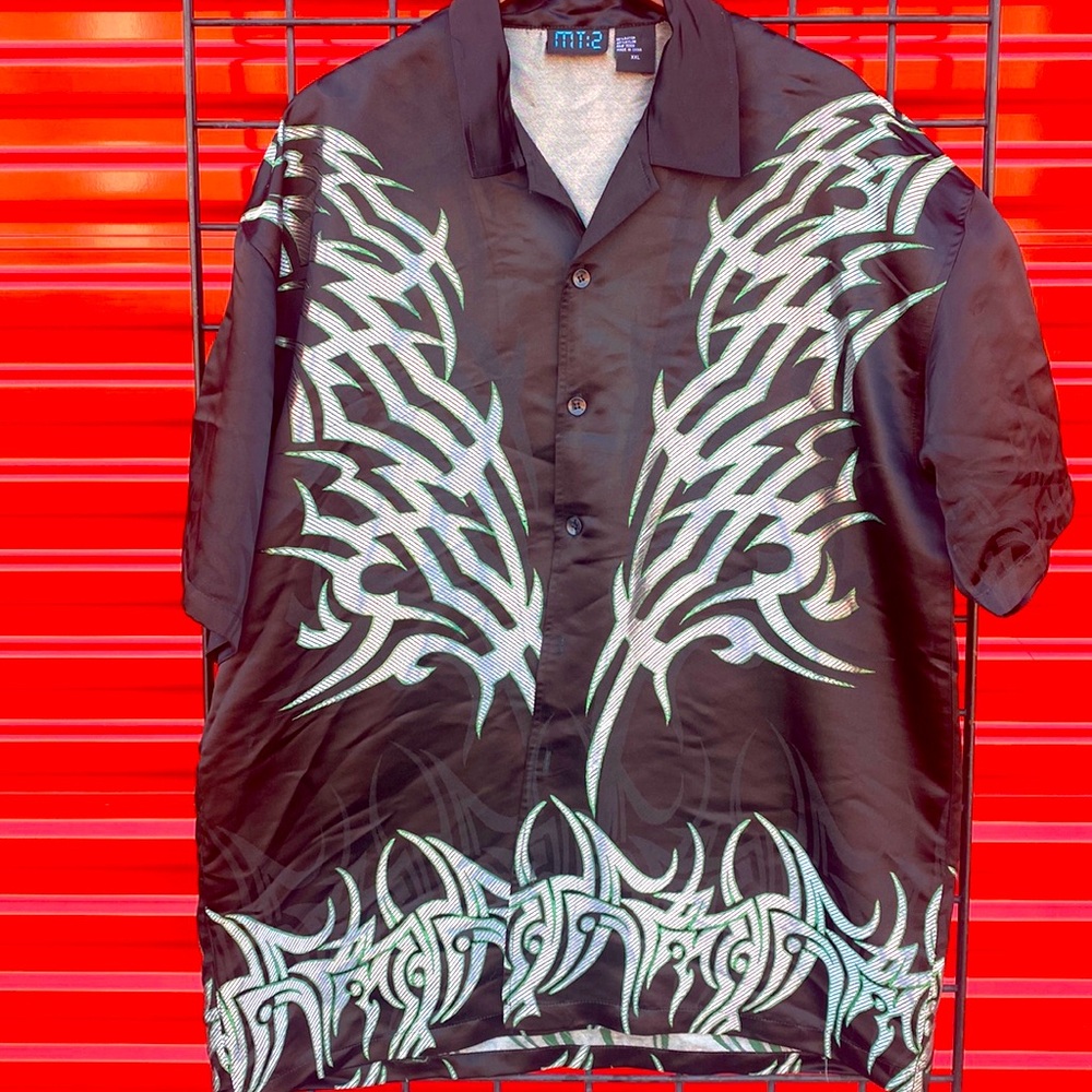 MT:2 button down (men’s)
